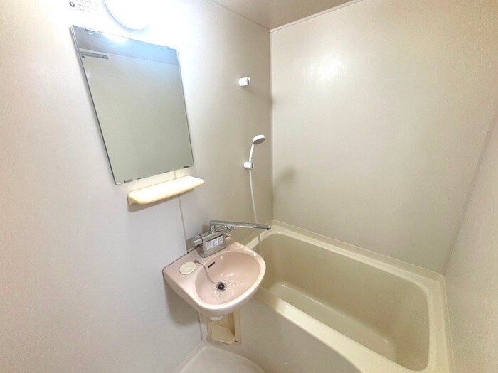 物件内観写真12　(バス／シャワールーム等)