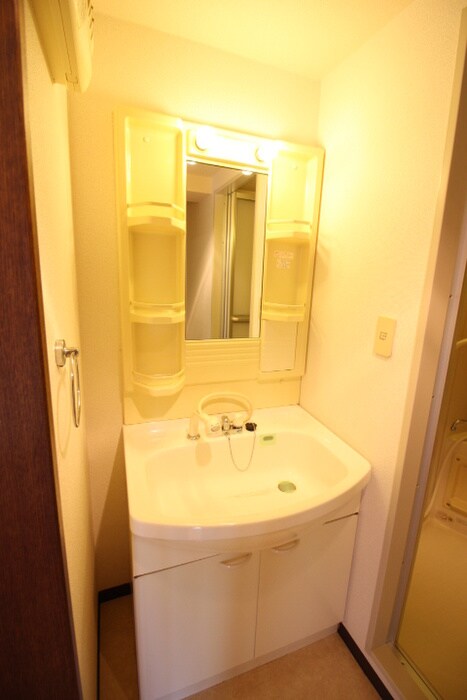 物件内観写真16　(洗面)