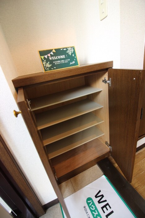 物件内観写真17　(靴箱)
