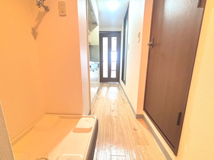 物件内観写真19　(廊下)