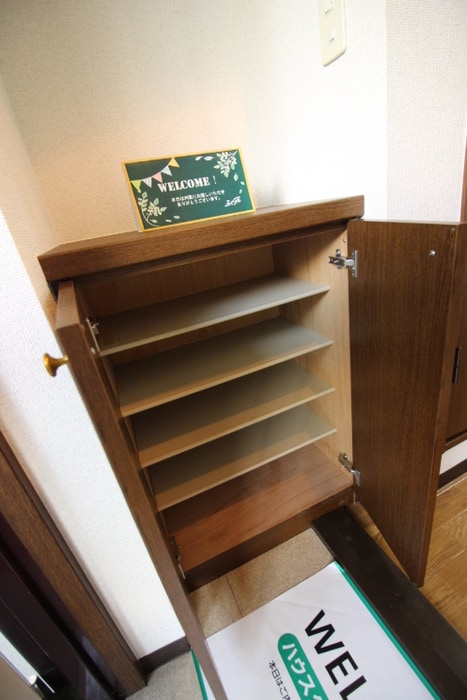 コンアモ－ルⅠの靴箱