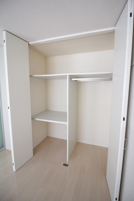 物件内観写真11　(収納)