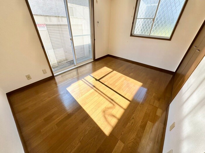 物件内観写真7　(居室)