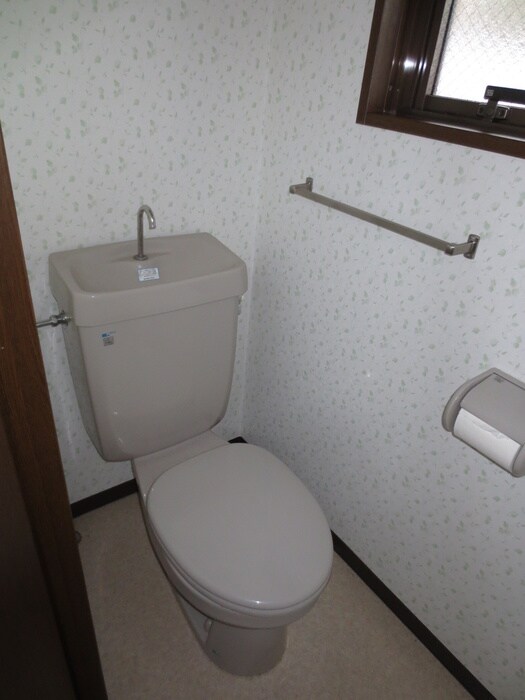 物件内観写真11　(トイレ)