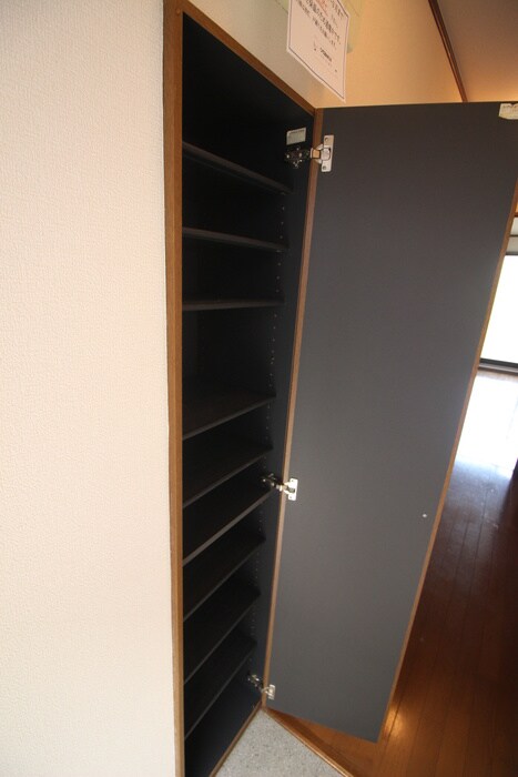 物件内観写真11　(靴箱)