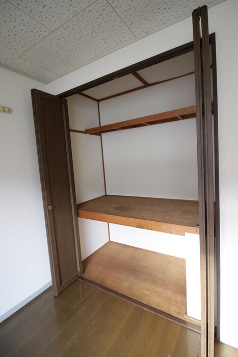物件内観写真15　(収納)