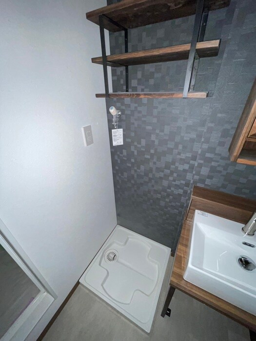 物件内観写真13　(洗濯機置場)