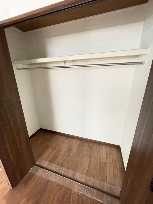 物件内観写真15　(収納)