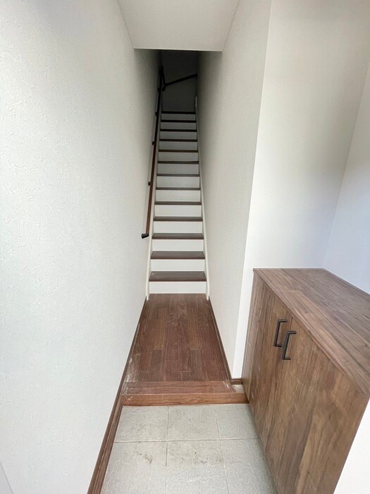 物件内観写真17　(玄関)