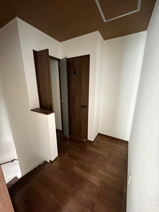 物件内観写真19　(廊下)