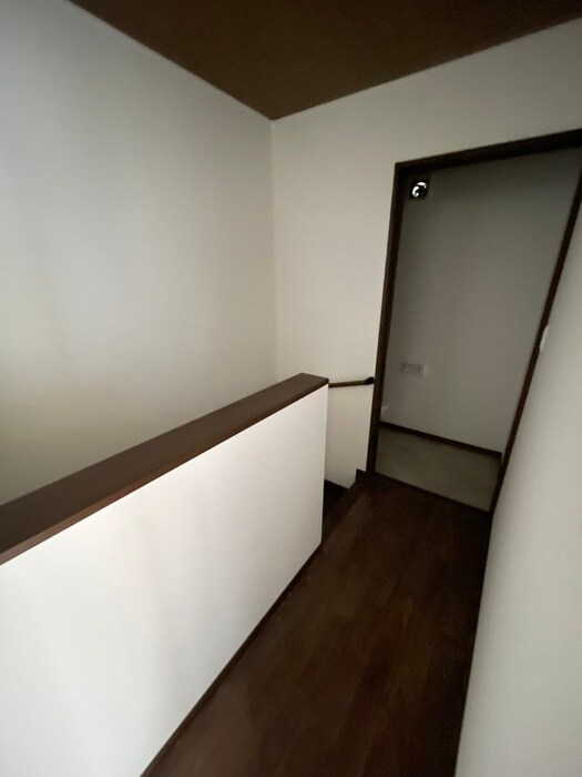 物件内観写真19　(廊下)