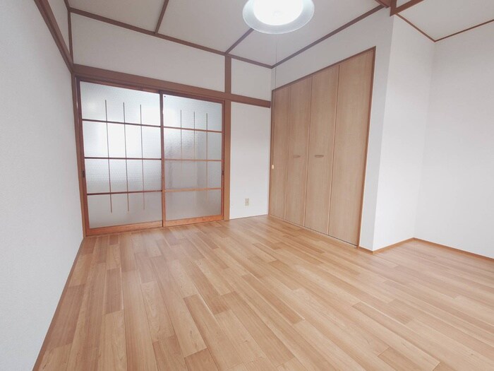 物件内観写真8　(居室)