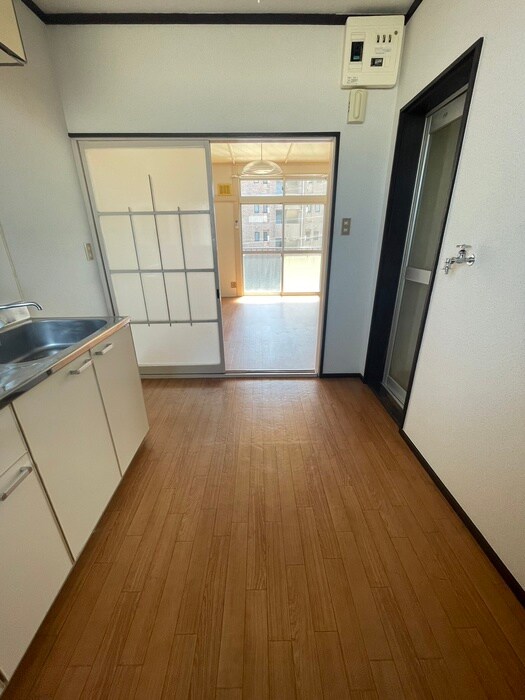 物件内観写真14　(廊下)