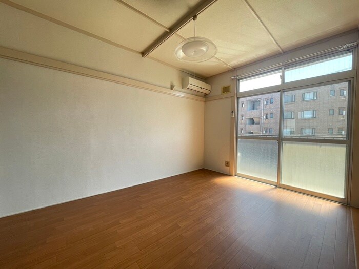 物件内観写真18　(居室)