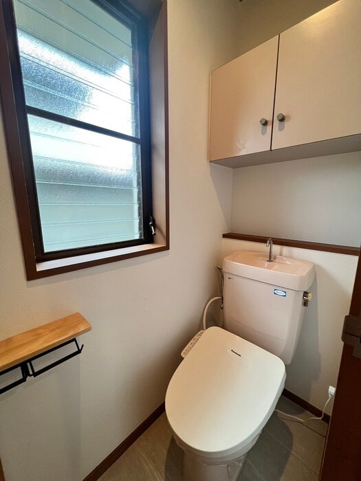 物件内観写真13　(トイレ)