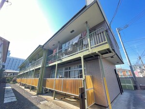 ﾏﾝｼｮﾝ憩外観写真