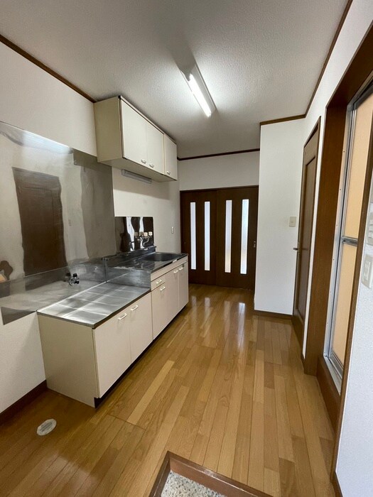 物件内観写真14　(廊下)