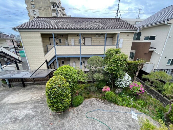 物件内観写真16　(室内からの展望)