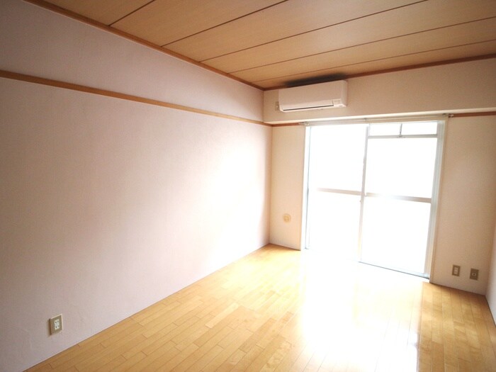 物件内観写真19　(居室)