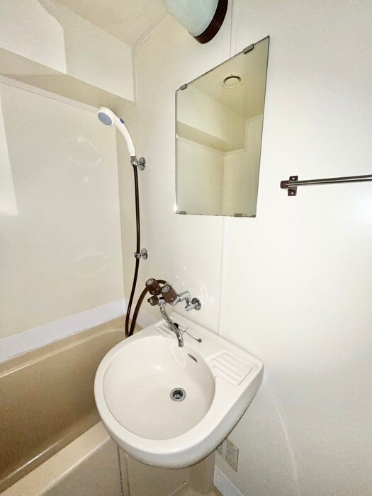 物件内観写真11　(洗面)