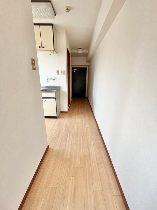 物件内観写真17　(廊下)