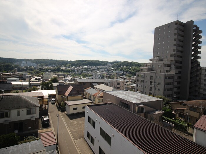 物件内観写真16　(室内からの展望)