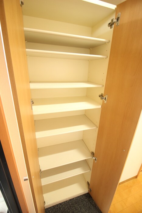 物件内観写真18　(靴箱)