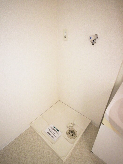 物件内観写真20　(洗濯機置場)