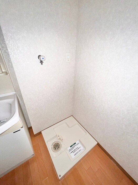 物件内観写真20　(洗濯機置場)