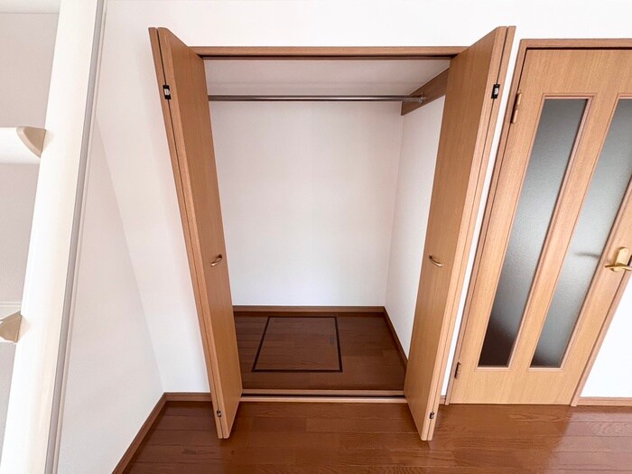 物件内観写真16　(収納)