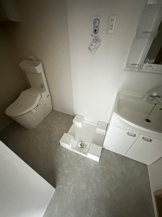 物件内観写真15　(洗濯機置場)