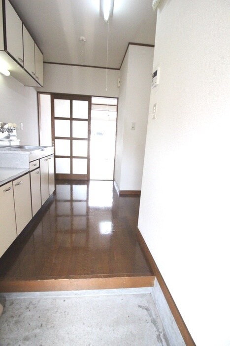 物件内観写真14　(廊下)