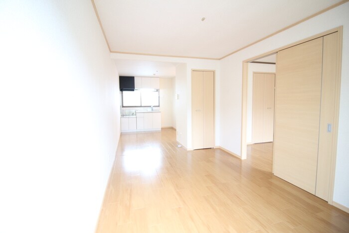 物件内観写真8　(居室)