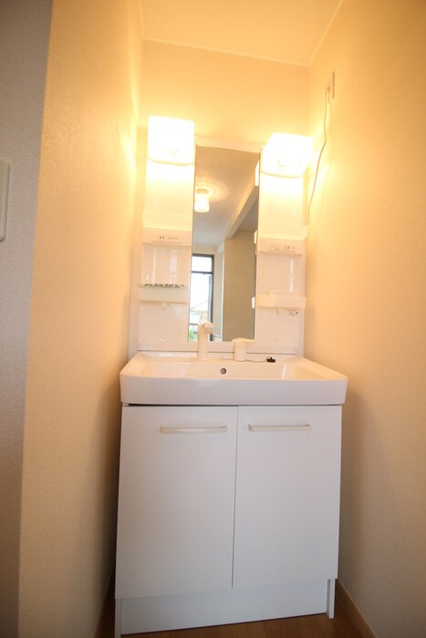 物件内観写真15　(洗面)