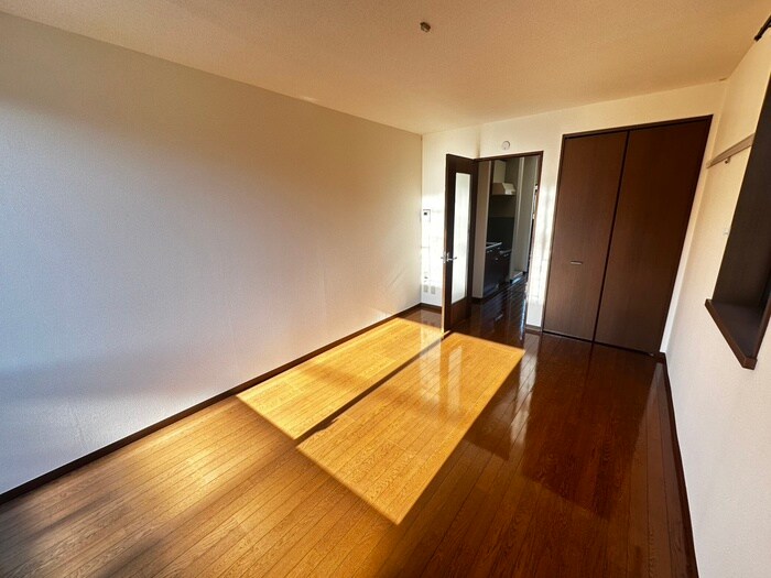 物件内観写真10　(居室)