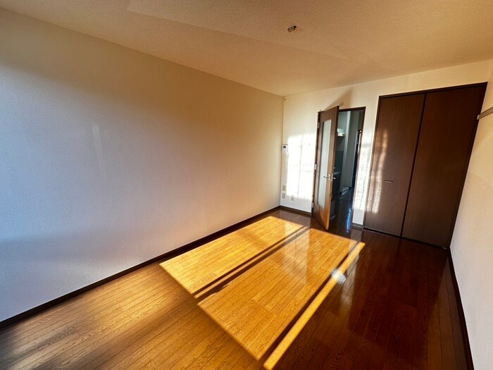 物件内観写真10　(居室)