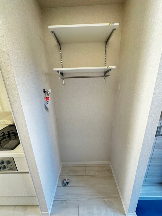 物件内観写真15　(洗濯機置場)