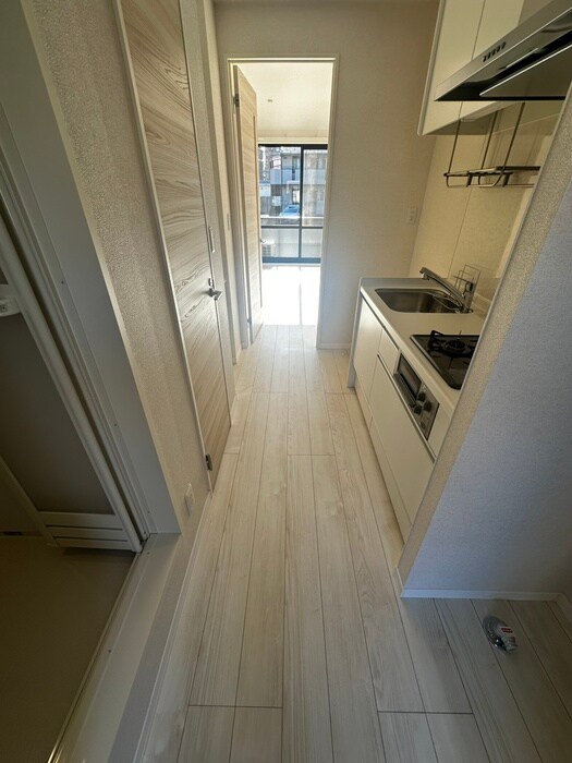 物件内観写真17　(廊下)