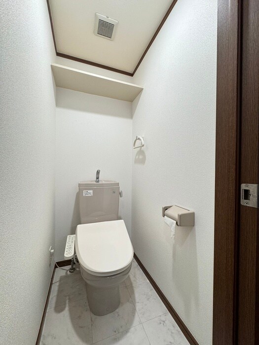 物件内観写真13　(トイレ)