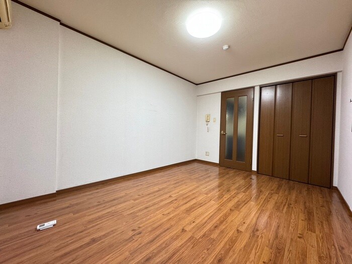 物件内観写真18　(居室)