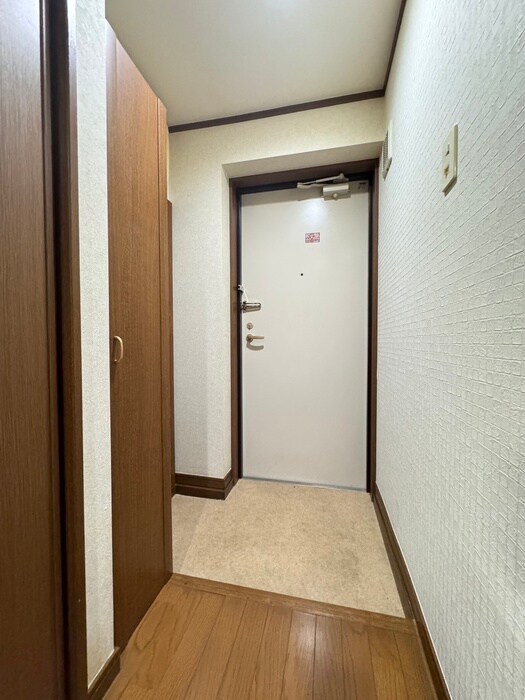 物件内観写真20　(玄関)