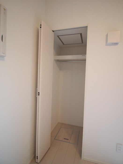 物件内観写真13　(収納)