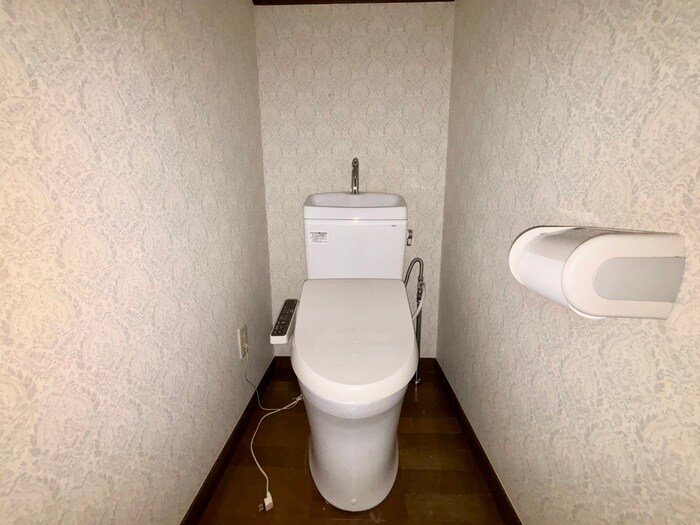 物件内観写真16　(トイレ)