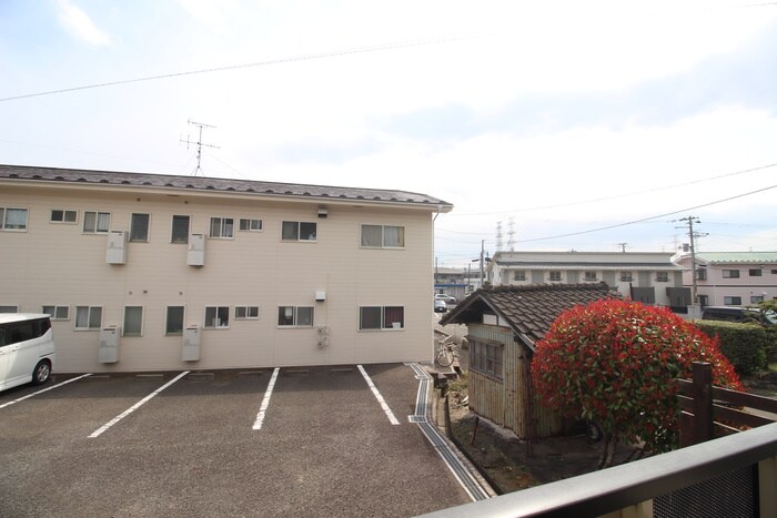 物件内観写真16　(室内からの展望)