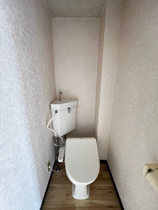 物件内観写真15　(トイレ)