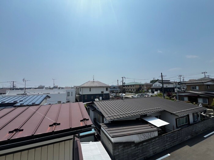 物件内観写真18　(室内からの展望)