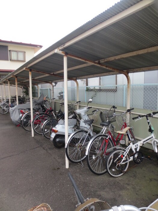 物件外観写真6　(駐輪場)