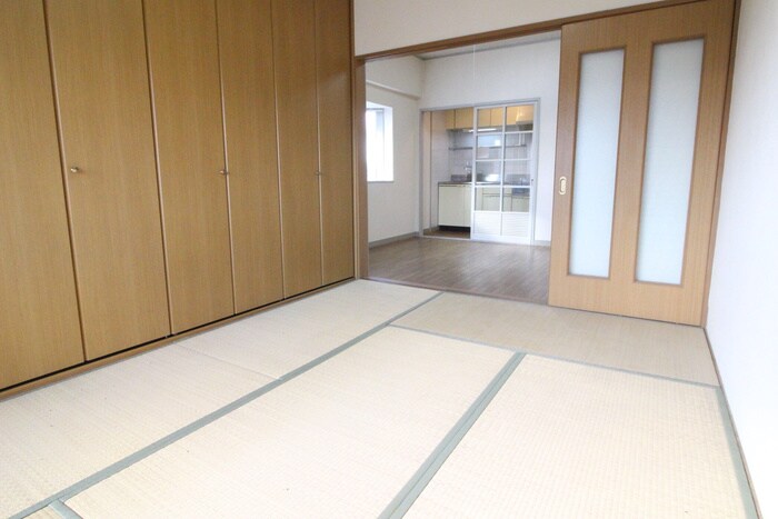 物件内観写真10　(居室)