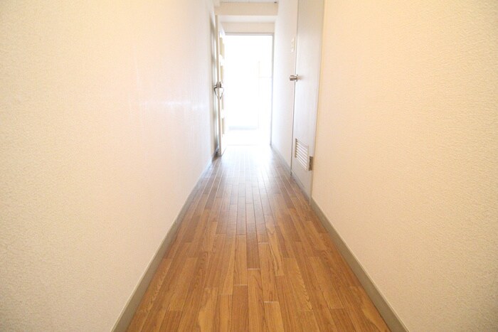物件内観写真15　(廊下)