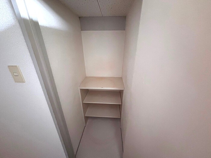 物件内観写真18　(靴箱)